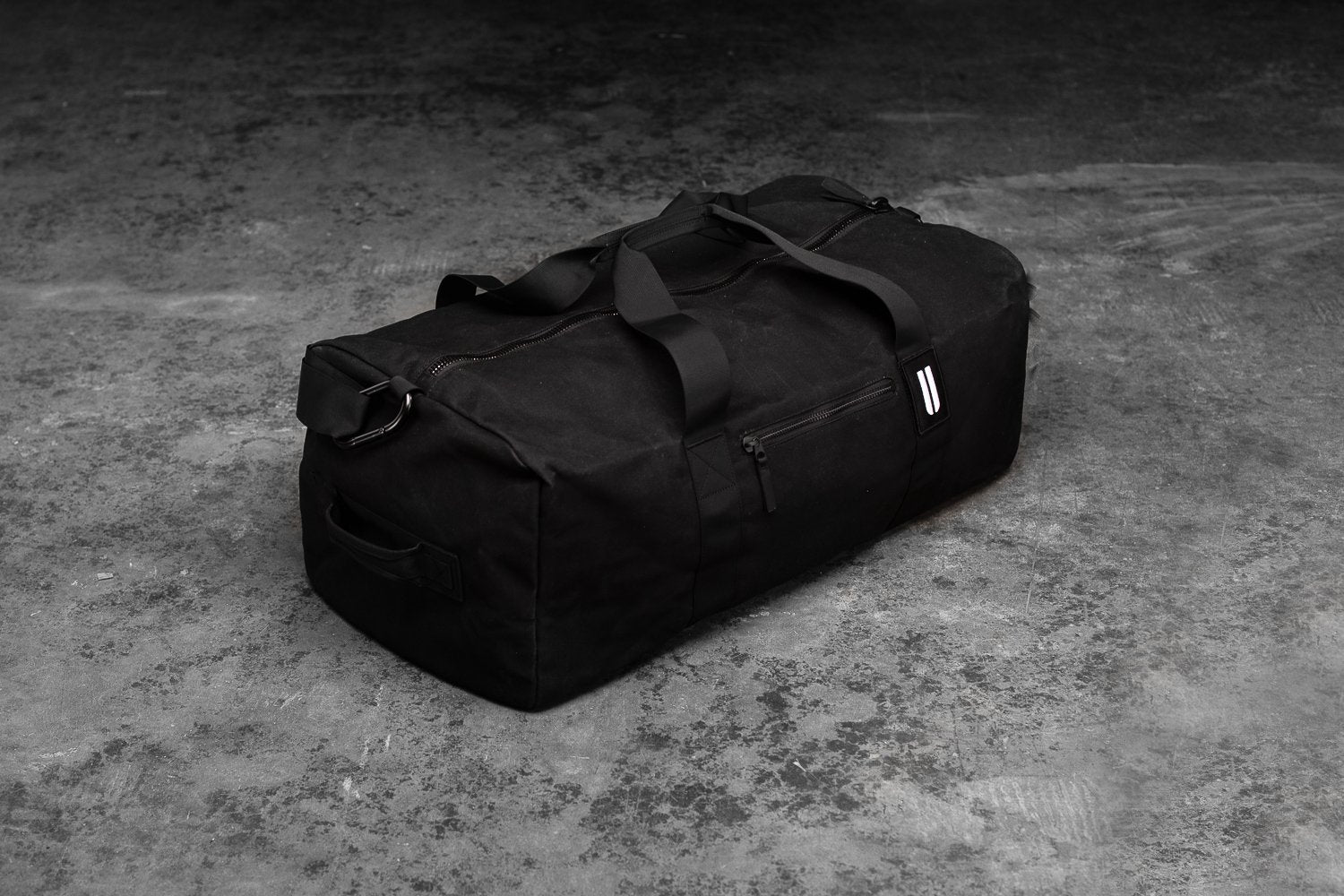 XL WAXED CANVAS TRADITIONAL DUFFLE – nobullprojectkdos.com